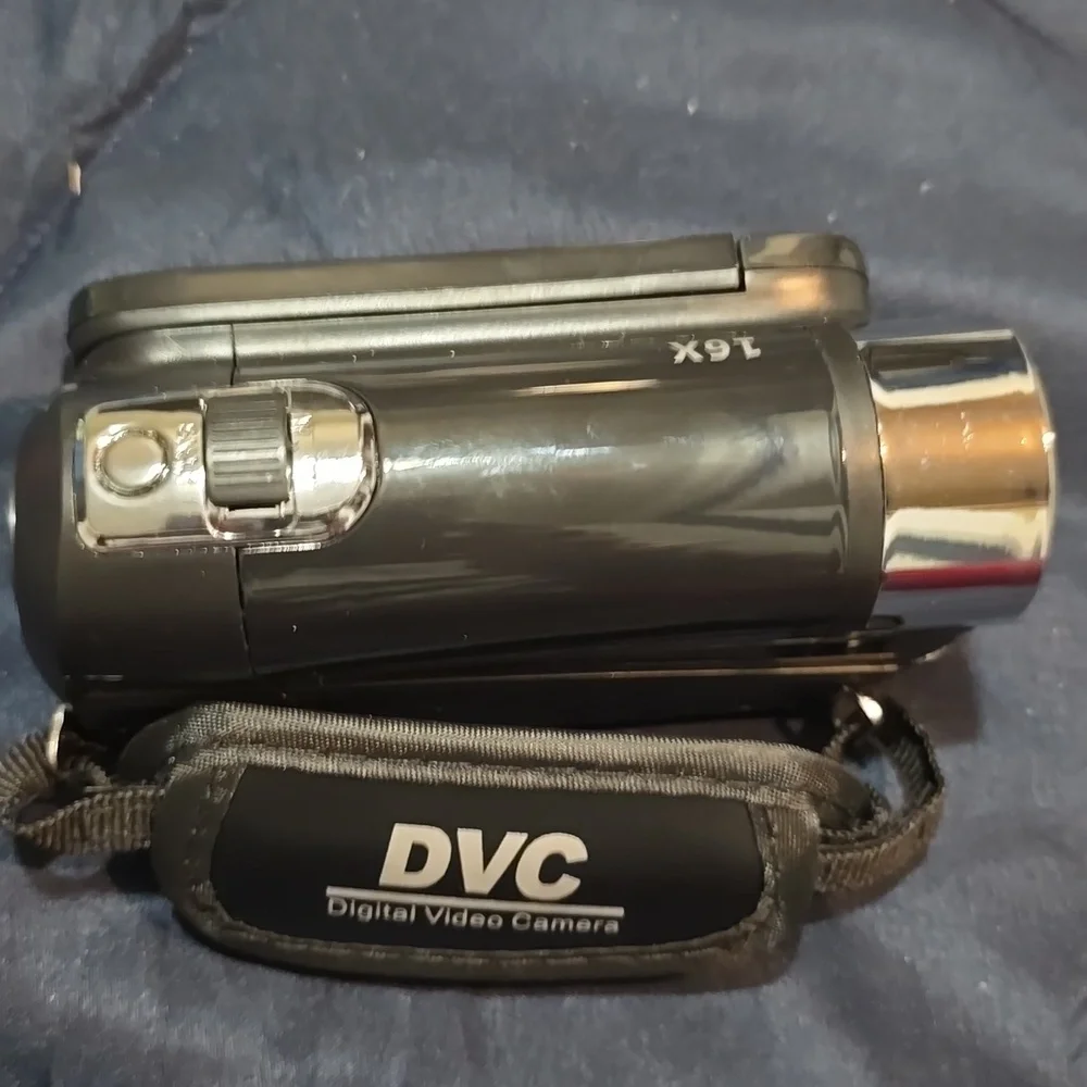 FVC Video Camera - Picture 3 of 3